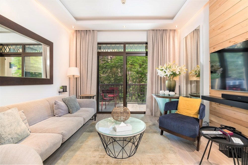 Дубай: Stunning 2bedroom in Dubai Downtown