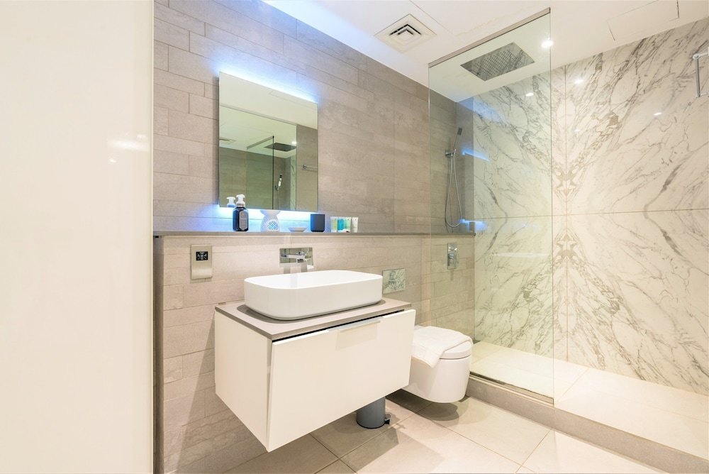 Дубай: Stunning 2bedroom in Dubai Downtown