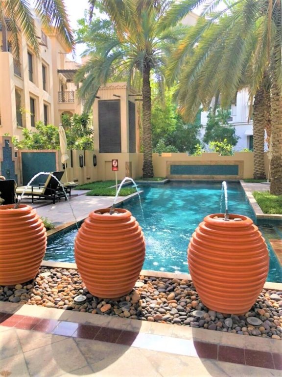 Дубай: Stunning 2bedroom in Dubai Downtown