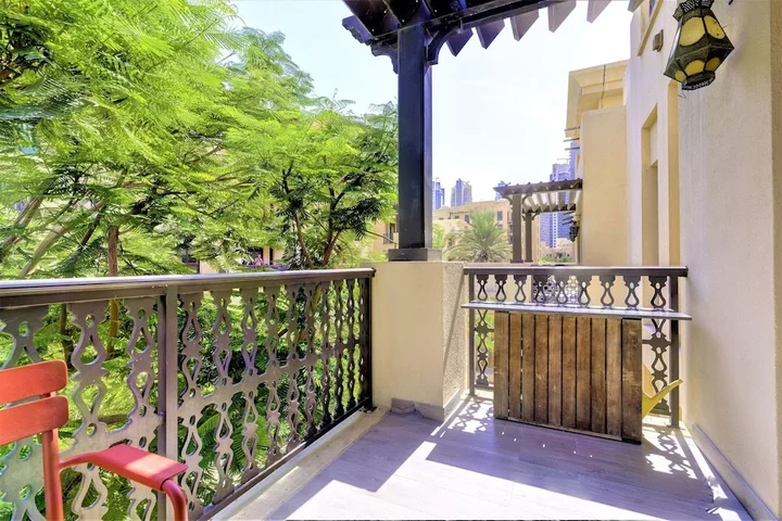 Дубай: Stunning 2bedroom in Dubai Downtown