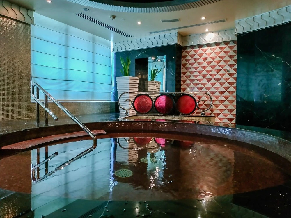 Дубай: Maison Privee - Damac Maison 4102