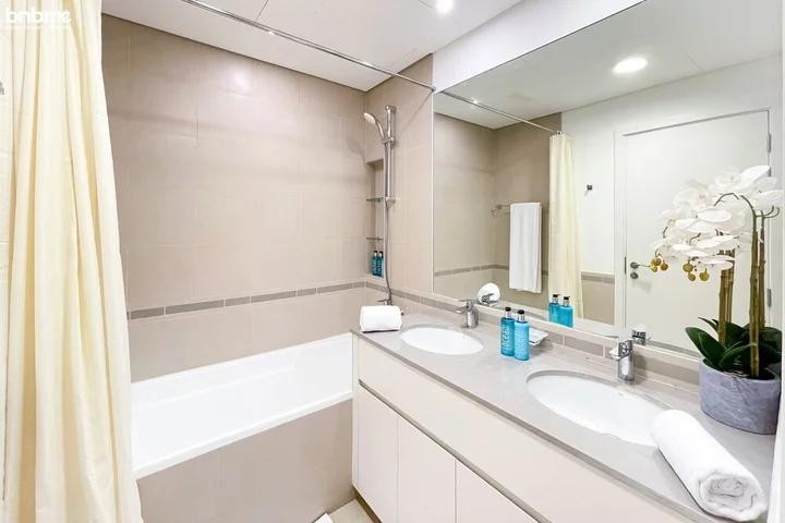 Дубай: 2B- Hayat Boulevard- 618