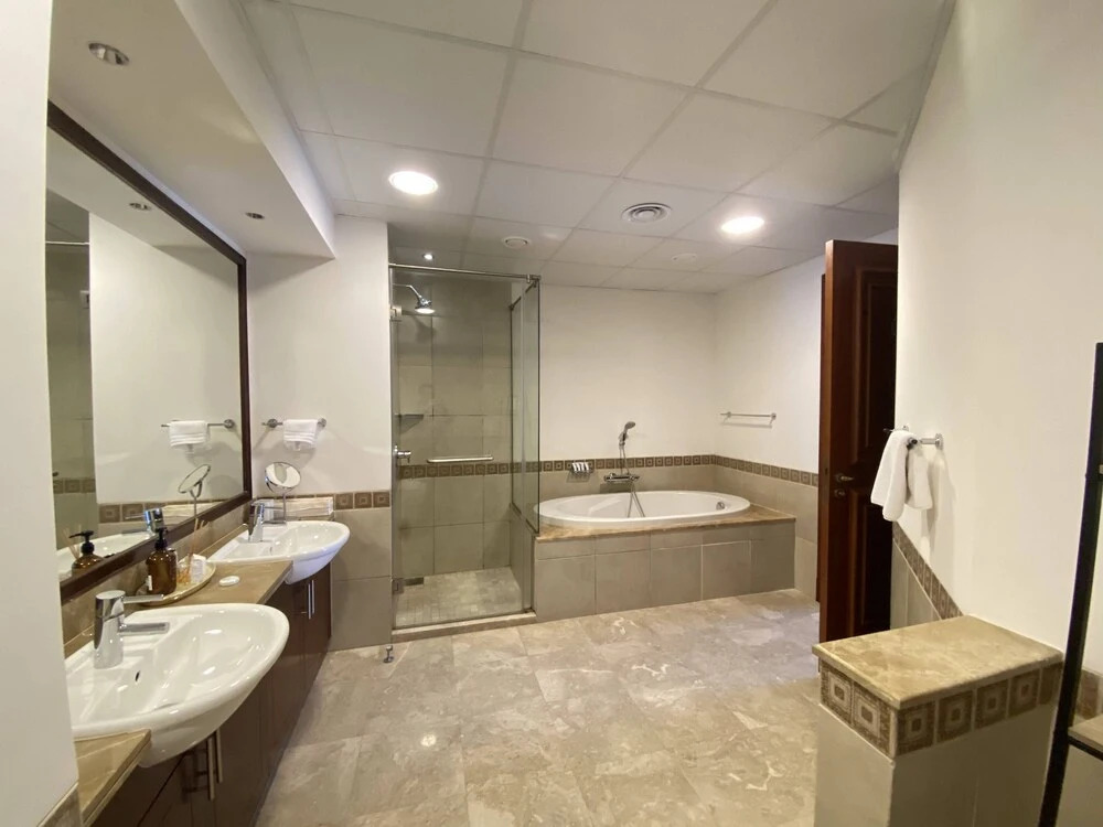 Дубай: LuxBnB Fairmont Palm Jumeirah 2.5BDR
