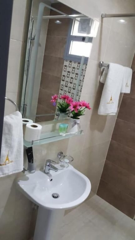 Аджман: Paris Furnished Apartments Tabasum Group