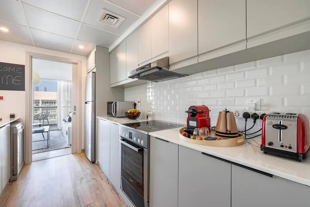 Дубай: New Fully Upgraded - Central Located - Fits 6