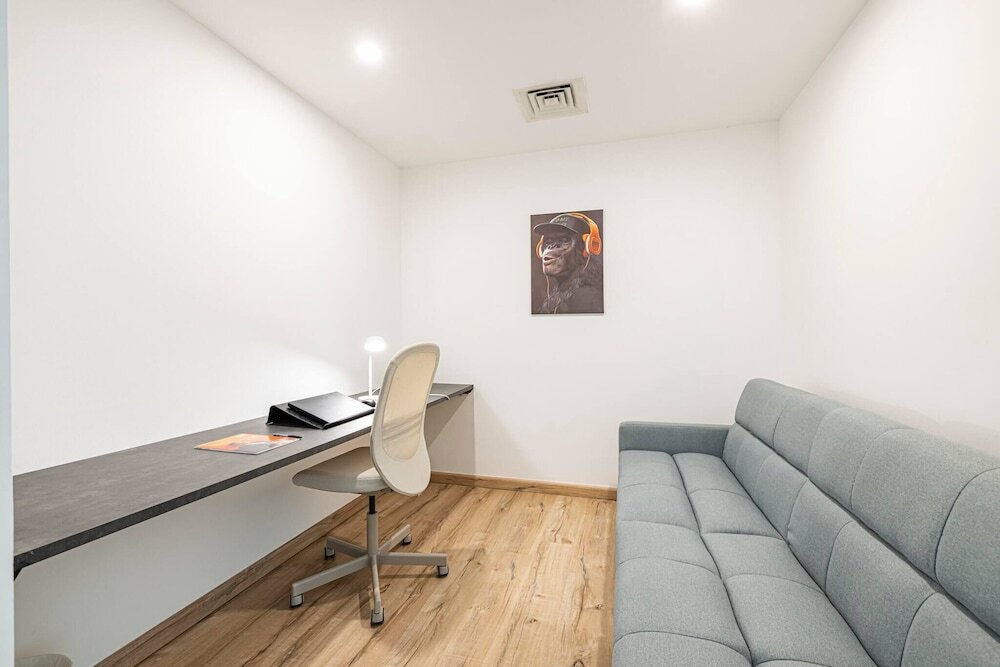Дубай: New Fully Upgraded - Central Located - Fits 6