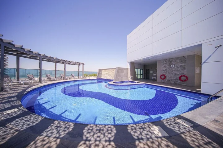 Дубай: Spacious 2BR apartment with rooftop pool The Bay DT by 360 Vacation