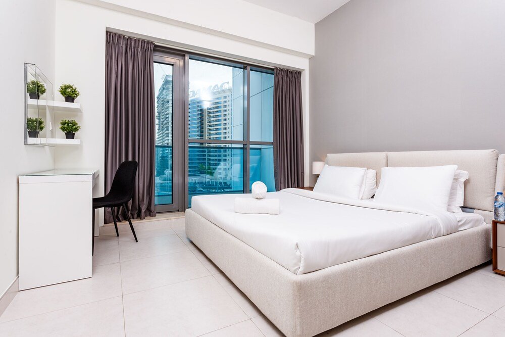 Дубай: Spacious 2BR apartment with rooftop pool The Bay DT by 360 Vacation