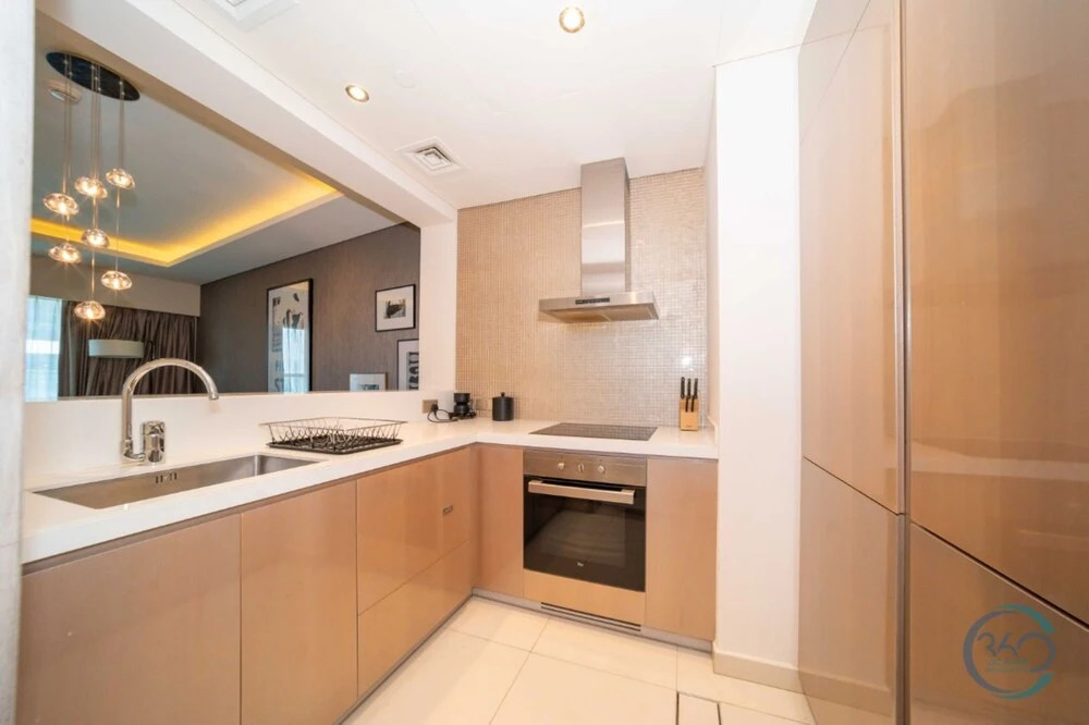 Дубай: Business Bay Paramount Towers 1BR