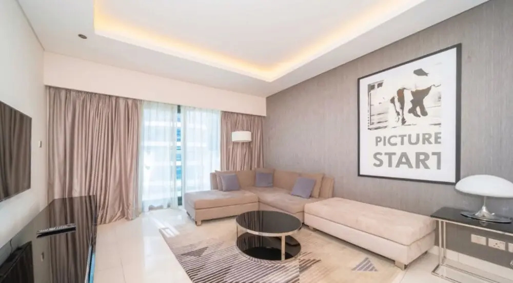 Дубай: Business Bay Paramount Towers 1BR