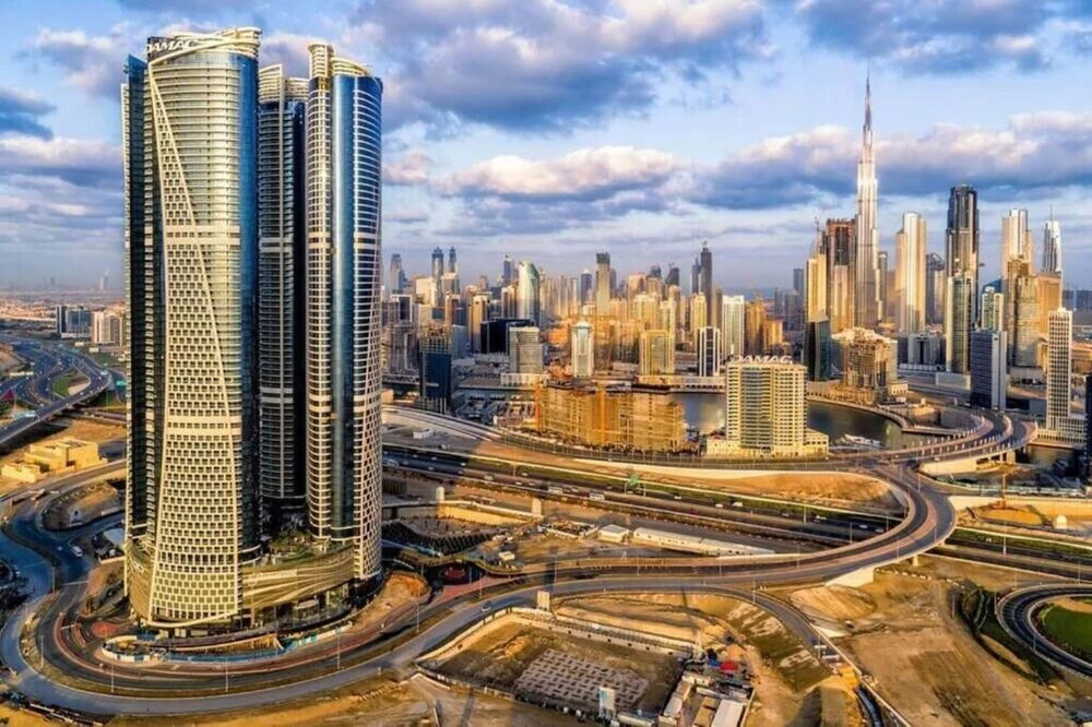 Дубай: Business Bay Paramount Towers 1BR