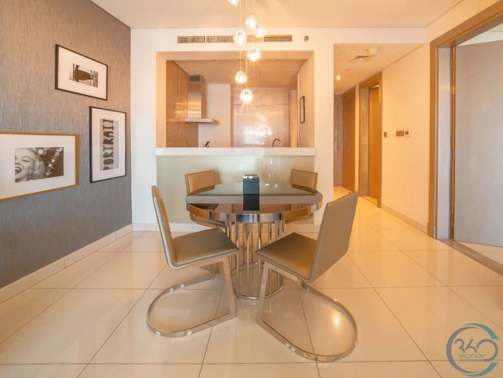 Дубай: Business Bay Paramount Towers 1BR