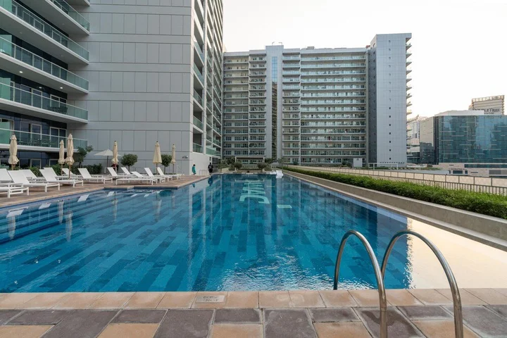 Дубай: Stunning 1BR Apt in Business Bay