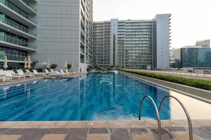 Дубай: Stunning 1BR Apt in Business Bay