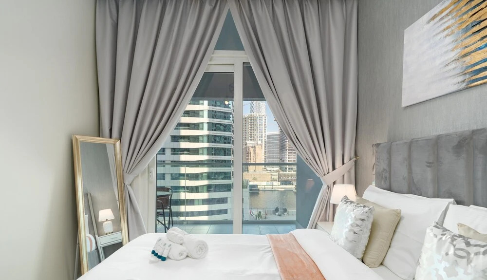 Дубай: Stunning 1BR Apt in Business Bay