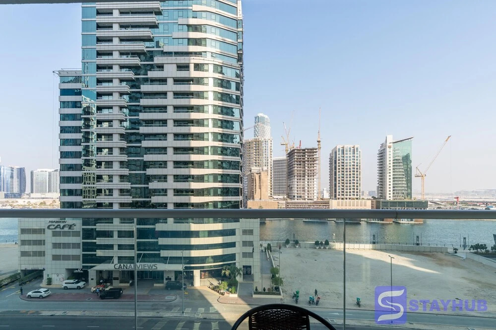 Дубай: Stunning 1BR Apt in Business Bay