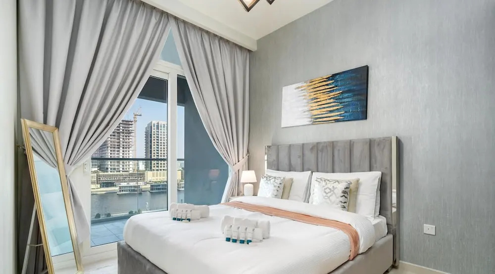 Дубай: Stunning 1BR Apt in Business Bay