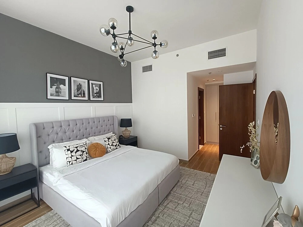 Дубай: Whitesage - Fabulous Canal Views from This Waterfront Luxe Apt