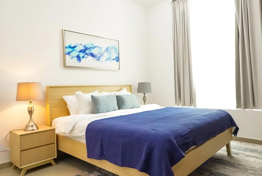 Дубай: Whitesage - Sophisticated and Homey apartment Near to Metro