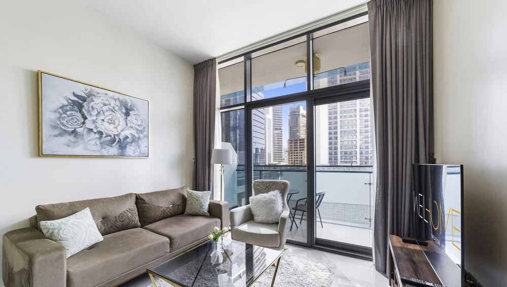 Дубай: WelHome - Chic Apartment in Liveliest Area in Business Bay