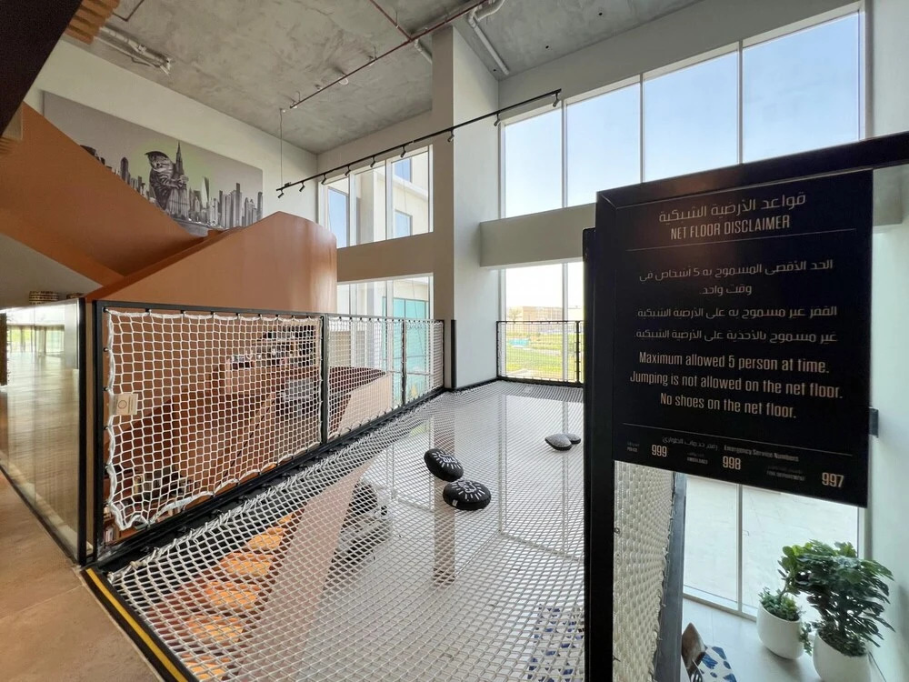 Дубай: Modern Boho 1BR Sleeps4 Balcony Pool Gym Dxbhills