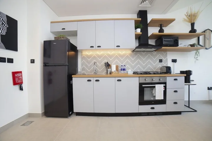 Дубай: Modern Boho 1BR Sleeps4 Balcony Pool Gym Dxbhills