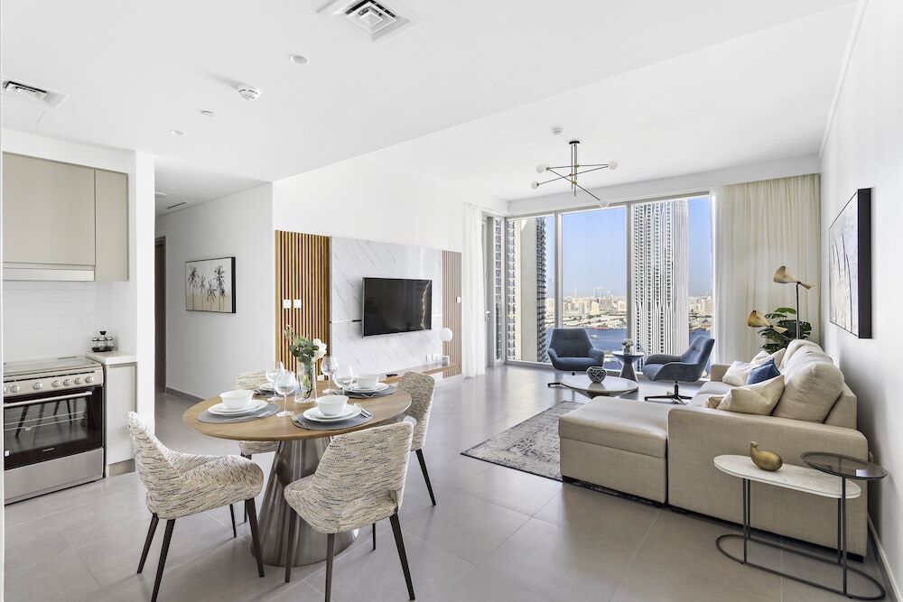 Дубай: WelHome - Luxe Apartment With Incredible View on Dubai Creek