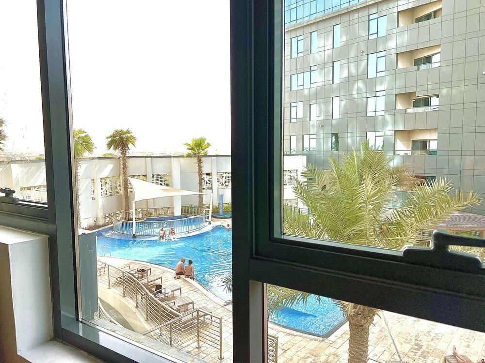 Дубай: SuperHost - Apartment With Stunning Pool View in Business Bay