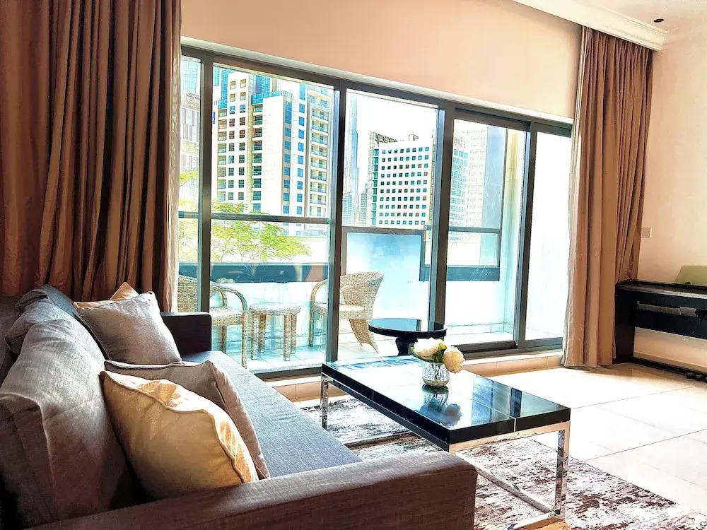 Дубай: SuperHost - Apartment With Stunning Pool View in Business Bay
