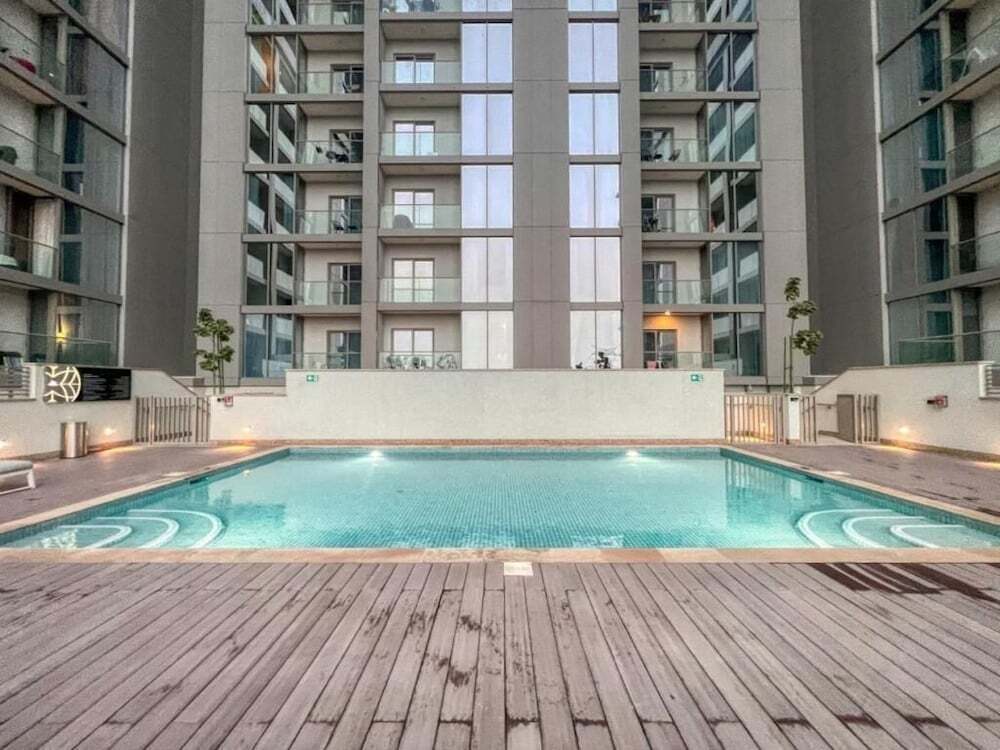 Дубай: Whitesage - Elegant Apartment With Unobstructed City Views