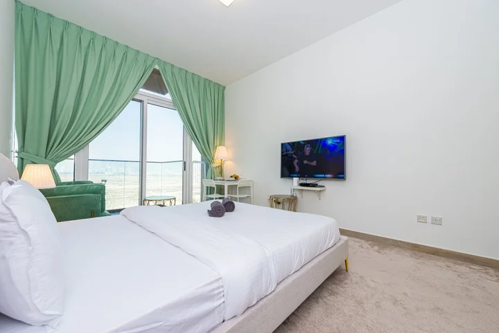 Дубай: Апартаменты Marco Polo - Snug Studio at the Heart of JVC Amidst Parks