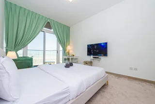 Дубай: Апартаменты Marco Polo - Snug Studio at the Heart of JVC Amidst Parks