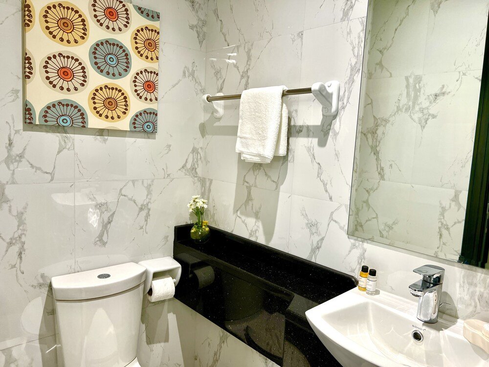 Дубай: SuperHost - Spacious Apartment In Business Bay With Canal View