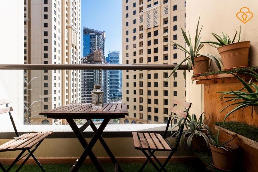 Дубай: Keysplease Modern 2 B/R Beach Apt, Shams JBR