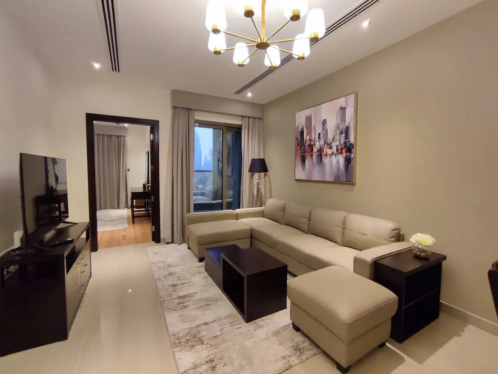 Дубай: SuperHost - Downtown Apartment With Charming Park Views