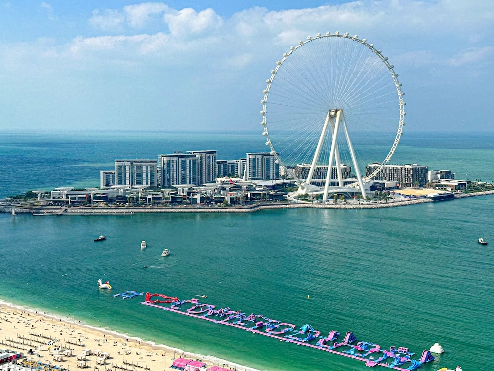 Дубай: Luxurious apartment with sea view in Address JBR
