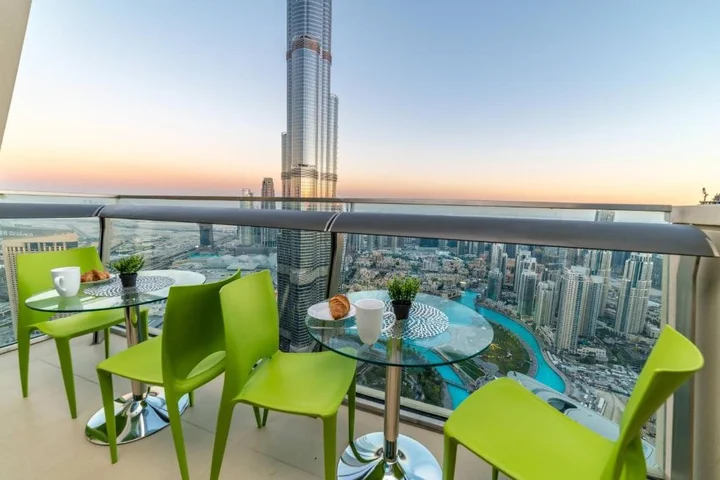 Дубай: Yanjoon Holiday Homes - Burj Vista Apartments