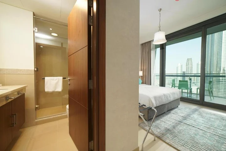 Дубай: Yanjoon Holiday Homes - Burj Vista Apartments