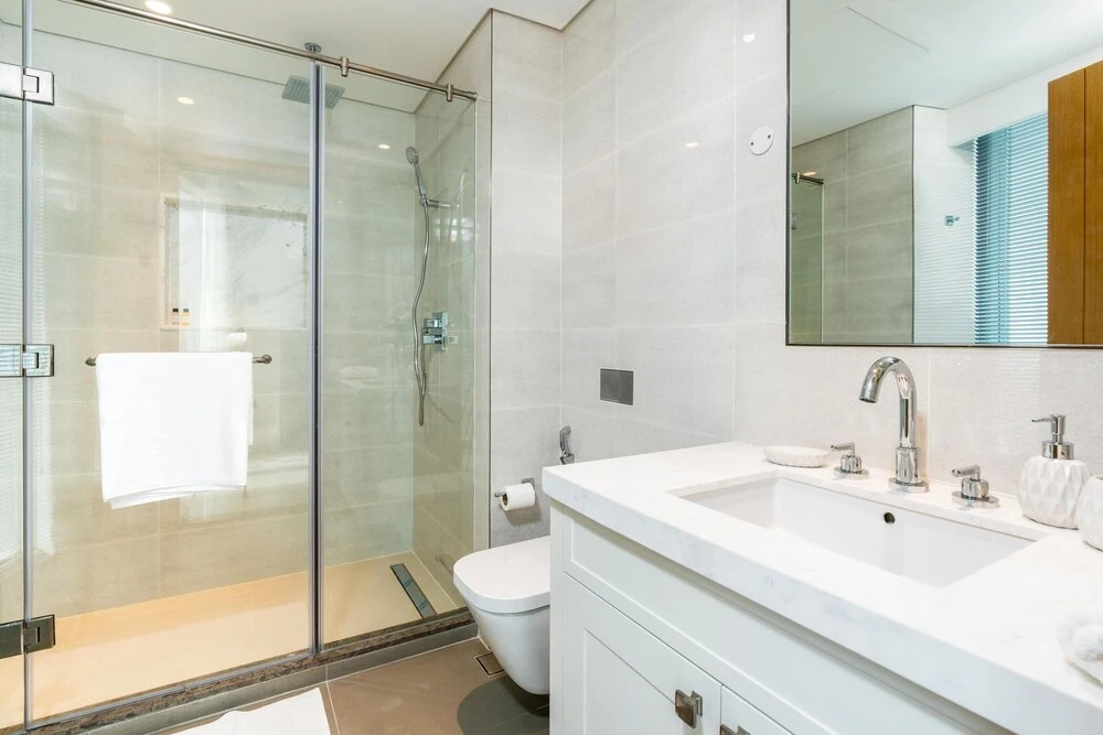 Дубай: Whitesage - Modern and Unique Apartment with Fountain Views
