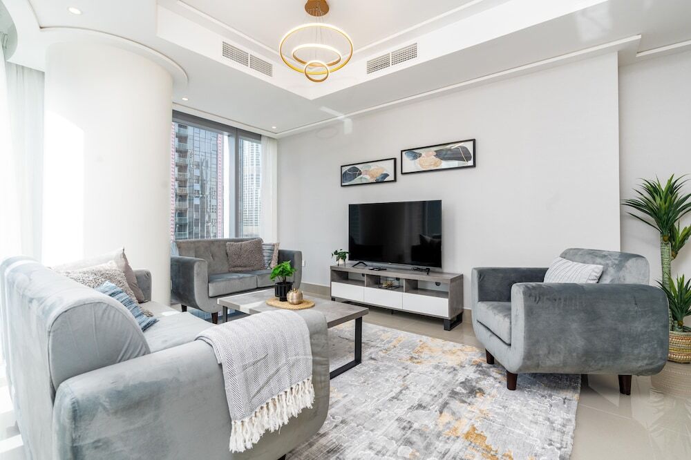 Дубай: Whitesage - Modern and Unique Apartment with Fountain Views