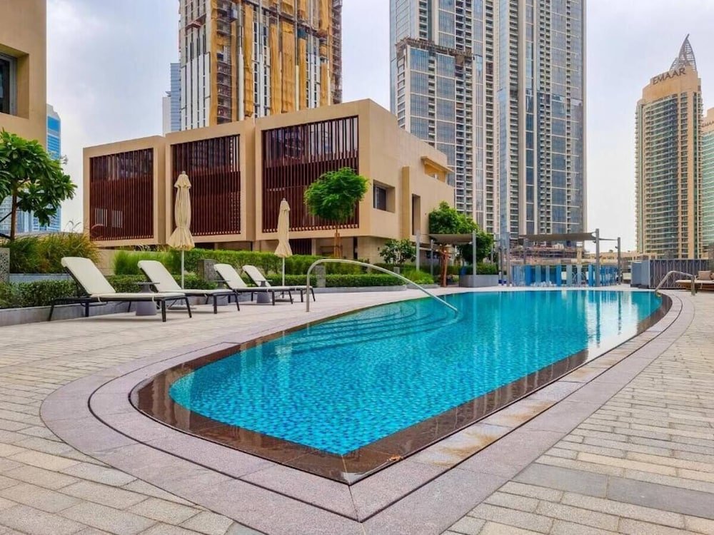 Дубай: Whitesage - Modern and Unique Apartment with Fountain Views