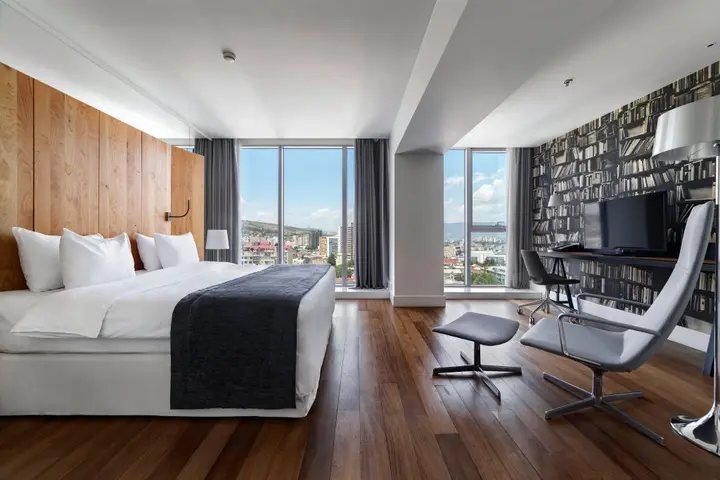 Тбилиси: Holiday Inn Tbilisi, an IHG Hotel Mimino