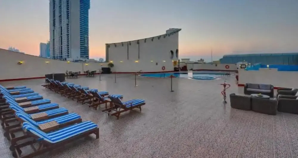 Дубай: Gorgeous 1- Bed Apartment Near Mall of Emirates