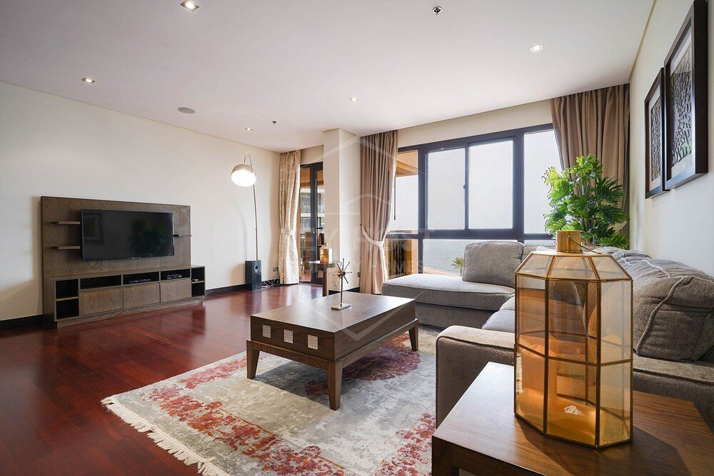 Дубай: Апартаменты Anantara Royal Amwaj Luxurious 1 BR-Palm Jumeirah