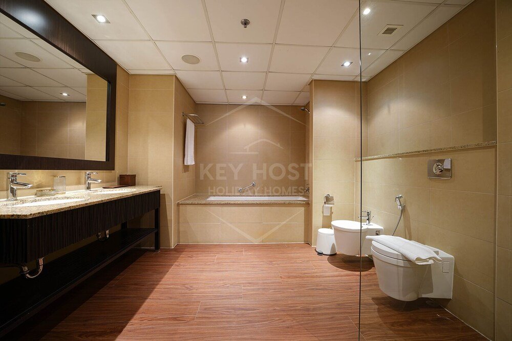 Дубай: Апартаменты Anantara Royal Amwaj Luxurious 1 BR-Palm Jumeirah