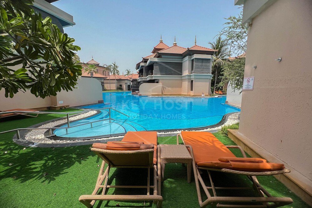 Дубай: Апартаменты Anantara Royal Amwaj Luxurious 1 BR-Palm Jumeirah