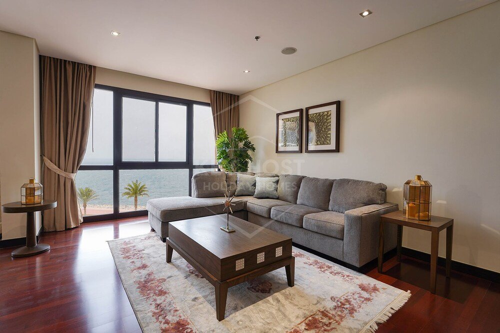 Дубай: Апартаменты Anantara Royal Amwaj Luxurious 1 BR-Palm Jumeirah