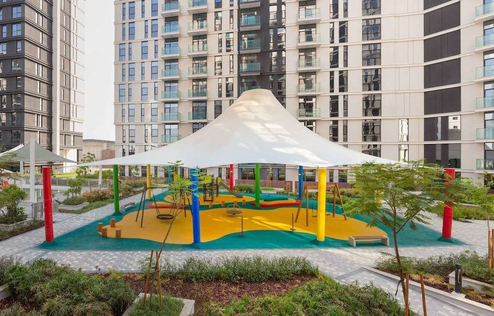 Дубай: Expo Village Serviced Apartments