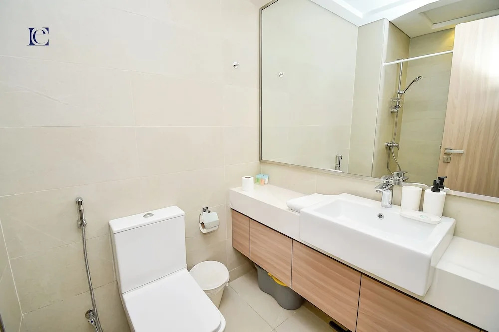 Дубай: Brand New Studio Apartment - Farhad Azizi Jaddaf Dubai