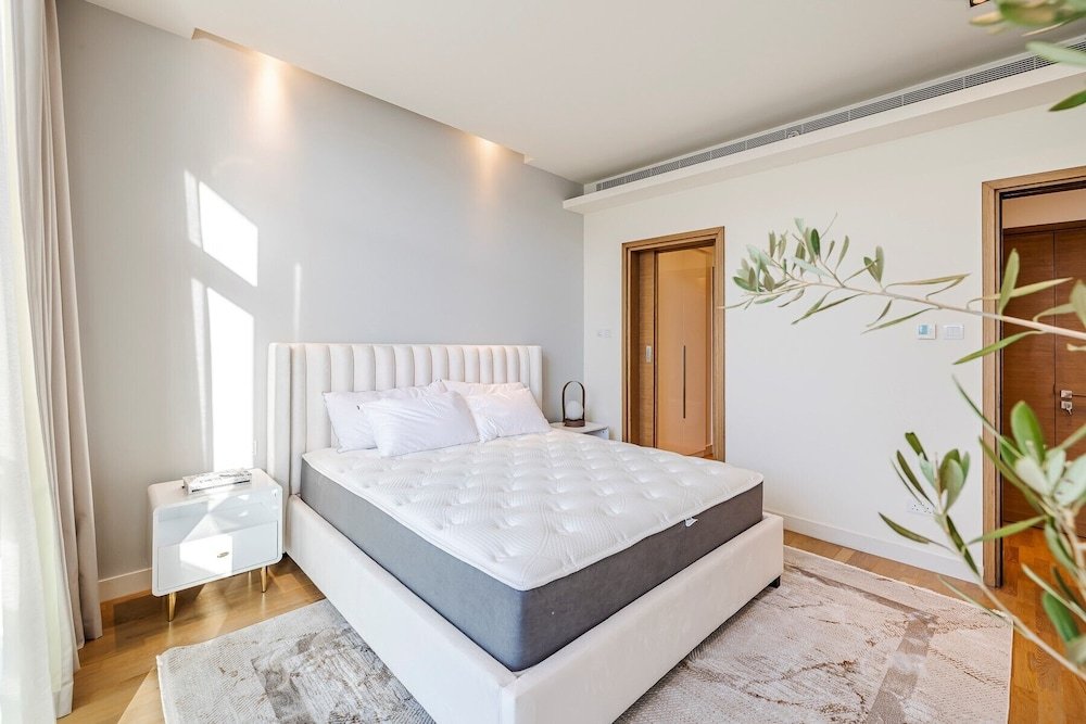 Дубай: Cozy & Large 1BR Citywalk Building 7